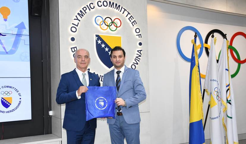 Visite de courtoisie et de travail de l'Ambassadeur d'Algérie à Sarajevo au siège du Comité Olympique de Bosnie-Herzégovine