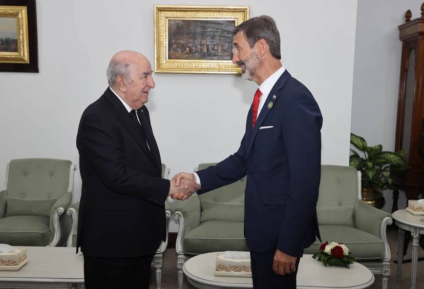Le Président Tebboune reçoit le Ministre slovaque des Affaires étrangères et européennes, Juraj Blanár